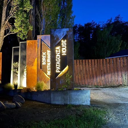 Hotel Patagonia House Coyhaique Bagian luar foto